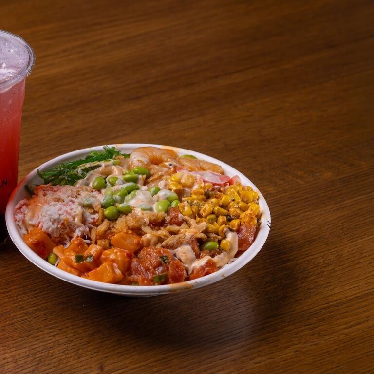 A poké bowl and drink from Hibachi San at the HUB.